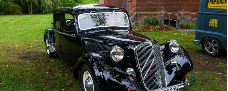 Oldtimer Treff Foto JS 6