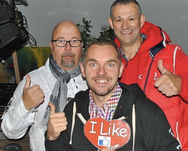 DJ Frank DJ Tom und im Vordergrund DJ Xandl